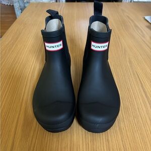 Hunter Black Sole Rain Boots- NEVER WORN